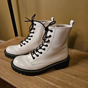 Ichigo White & Black Combat Boots Size 8.5